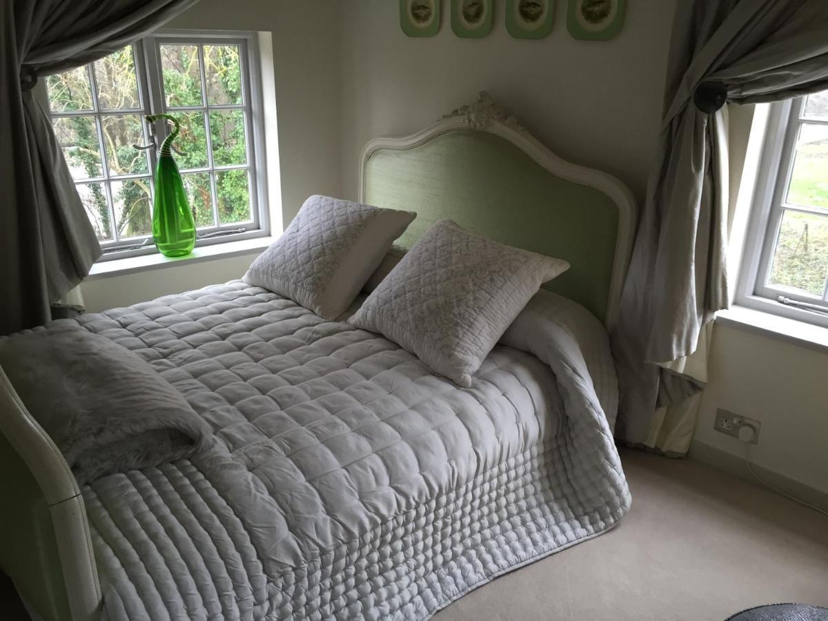 Castle Mill Bed And Breakfast Dorking Kültér fotó