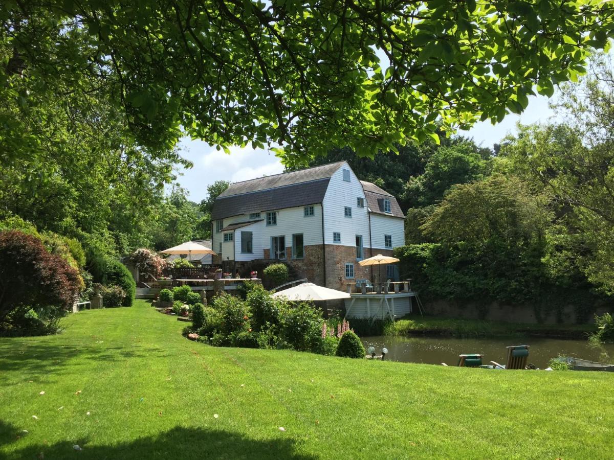 Castle Mill Bed And Breakfast Dorking Kültér fotó