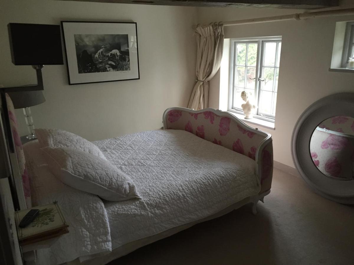 Castle Mill Bed And Breakfast Dorking Kültér fotó